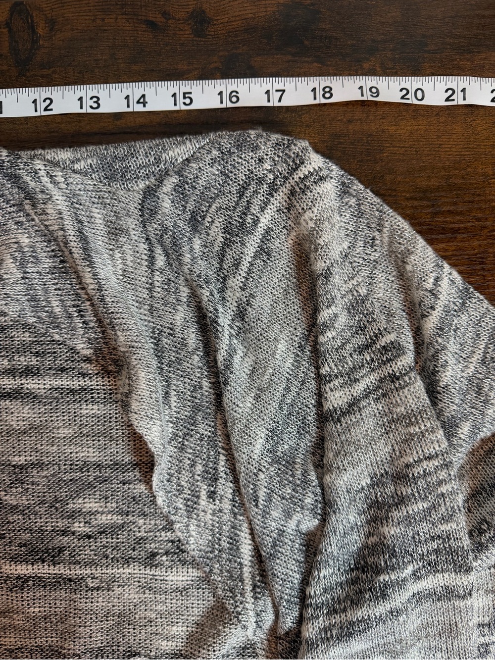 Hearts of Palm Women’s Large Gray Metallic Marled Knit Waterfall Cardigan - Picture 9 of 12